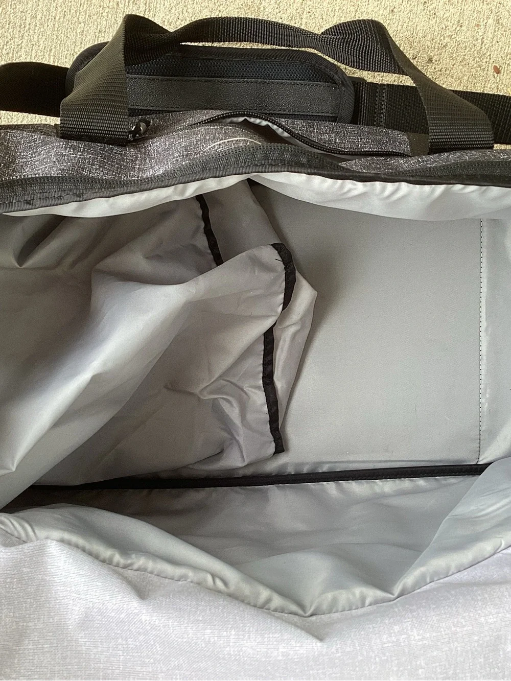 Nike Gray Heather Duffel Bag Small Gym Travel Carry-On Black Strap Swoosh